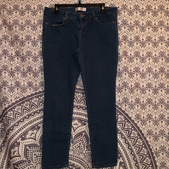 No Boundaries Medium Wash Jeggings - Picture 2 of 5